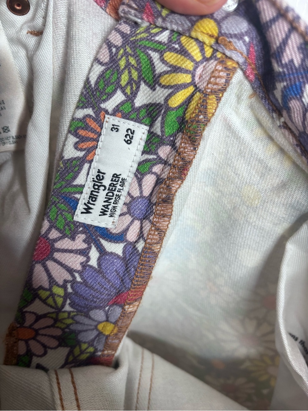 Wrangler "Wanderer" High Rise Floral Flare Jeans Size 31 - Picture 11 of 12